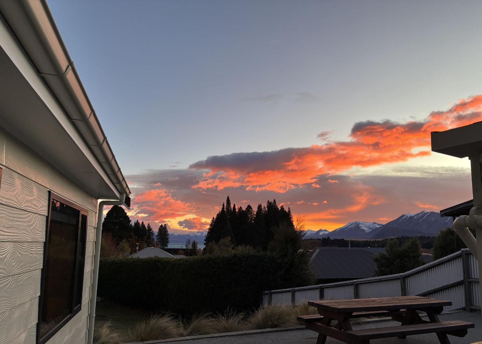 Bedrock - Lake Tekapo Ngoại thất bức ảnh